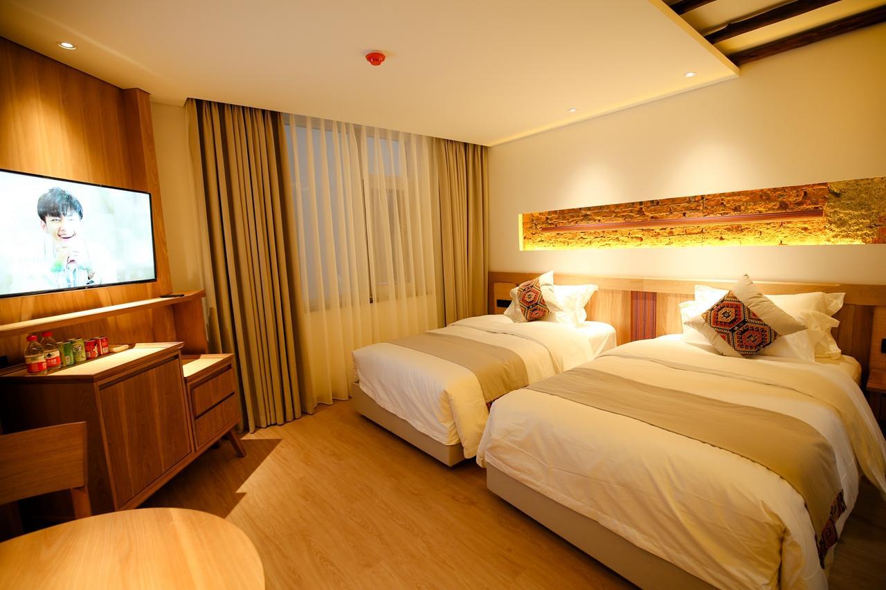 Suoxishanju Light Luxury Resort Hotel Жангжиаже Екстериор снимка