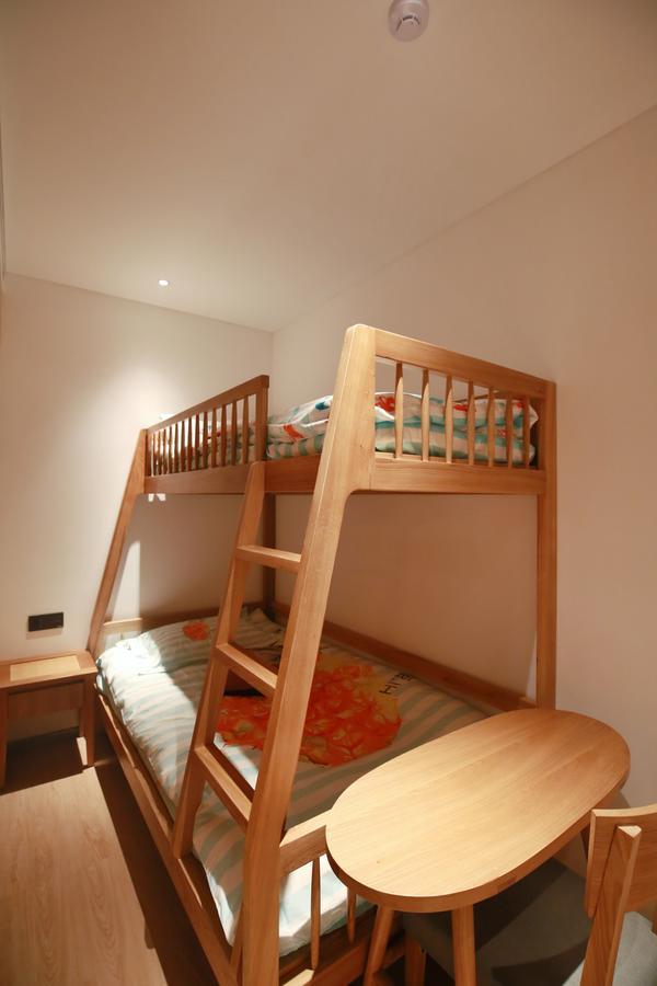 Suoxishanju Light Luxury Resort Hotel Жангжиаже Екстериор снимка
