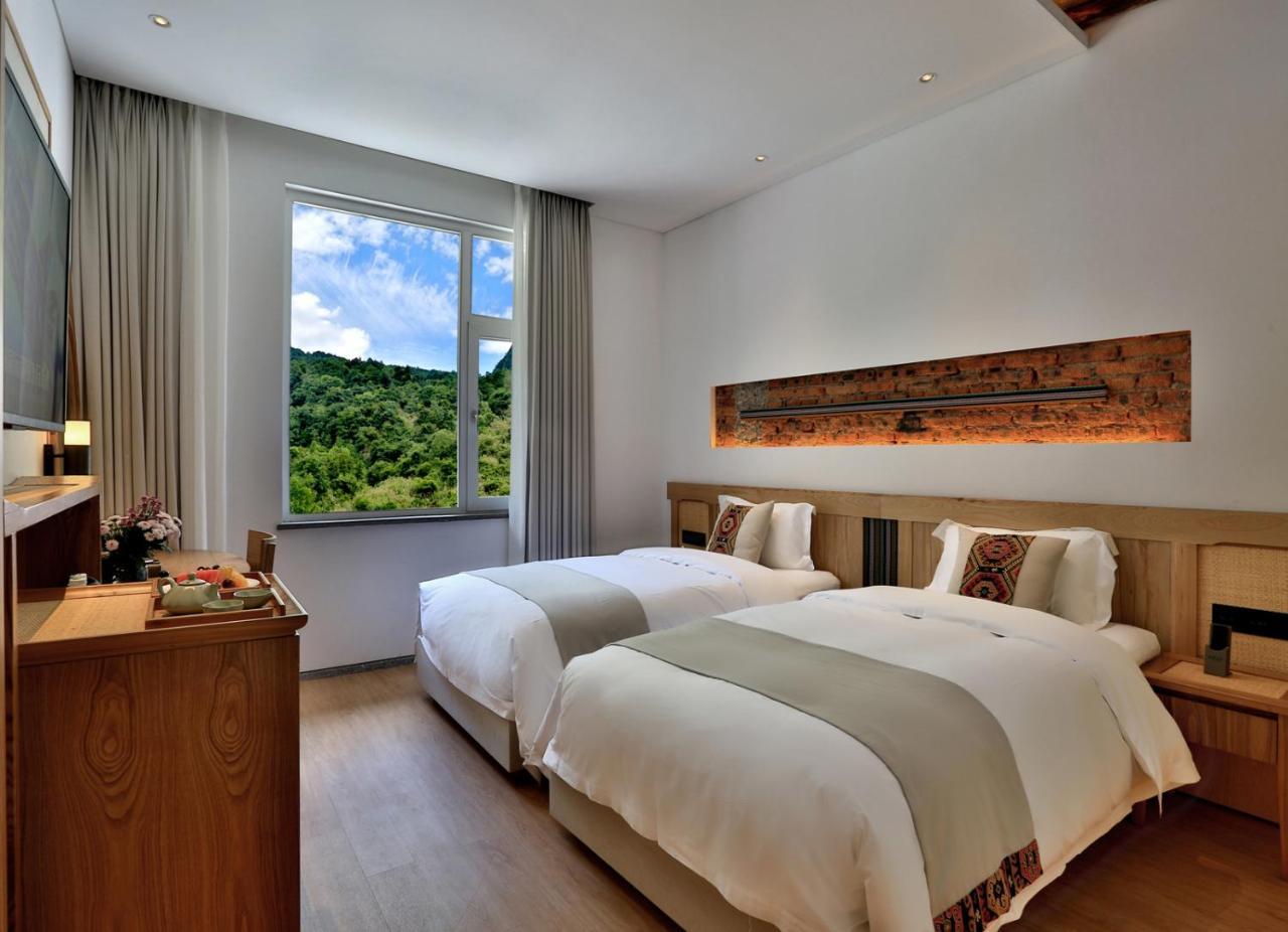 Suoxishanju Light Luxury Resort Hotel Жангжиаже Екстериор снимка