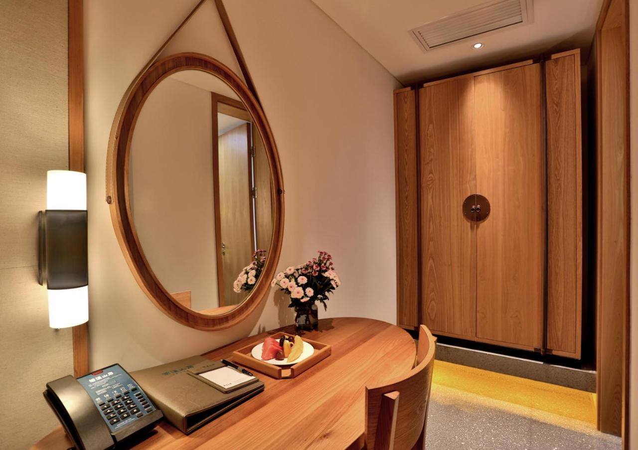 Suoxishanju Light Luxury Resort Hotel Жангжиаже Екстериор снимка